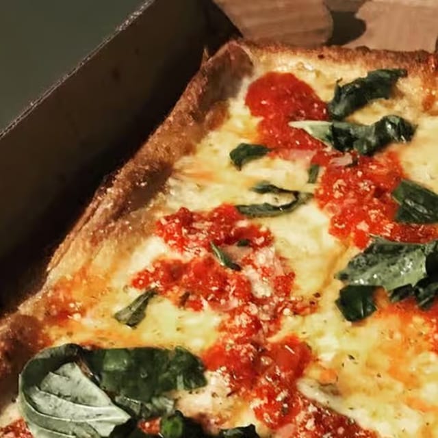 "Grandma" PAN Style Pizza.
